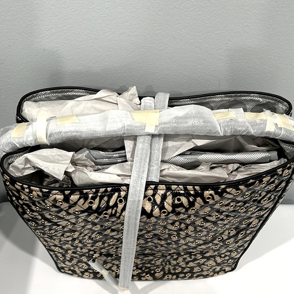 Vera Bradley Fenwick Hobo Glossy Leopard with Genuine Leather Trim - Picture 11 of 15